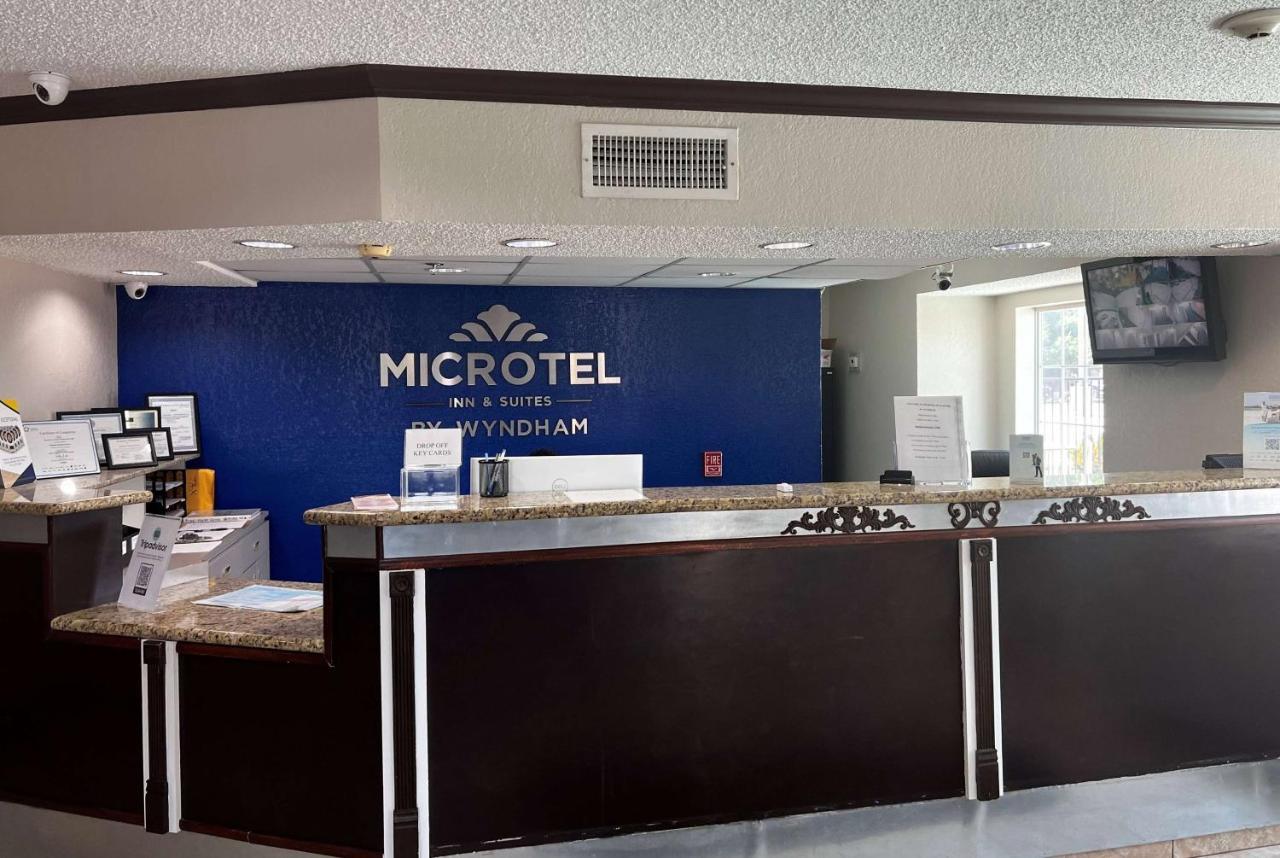 Microtel Inn & Suites By Wyndham Houston/Webster/Nasa/Clearlake Nassau Bay Exterior foto