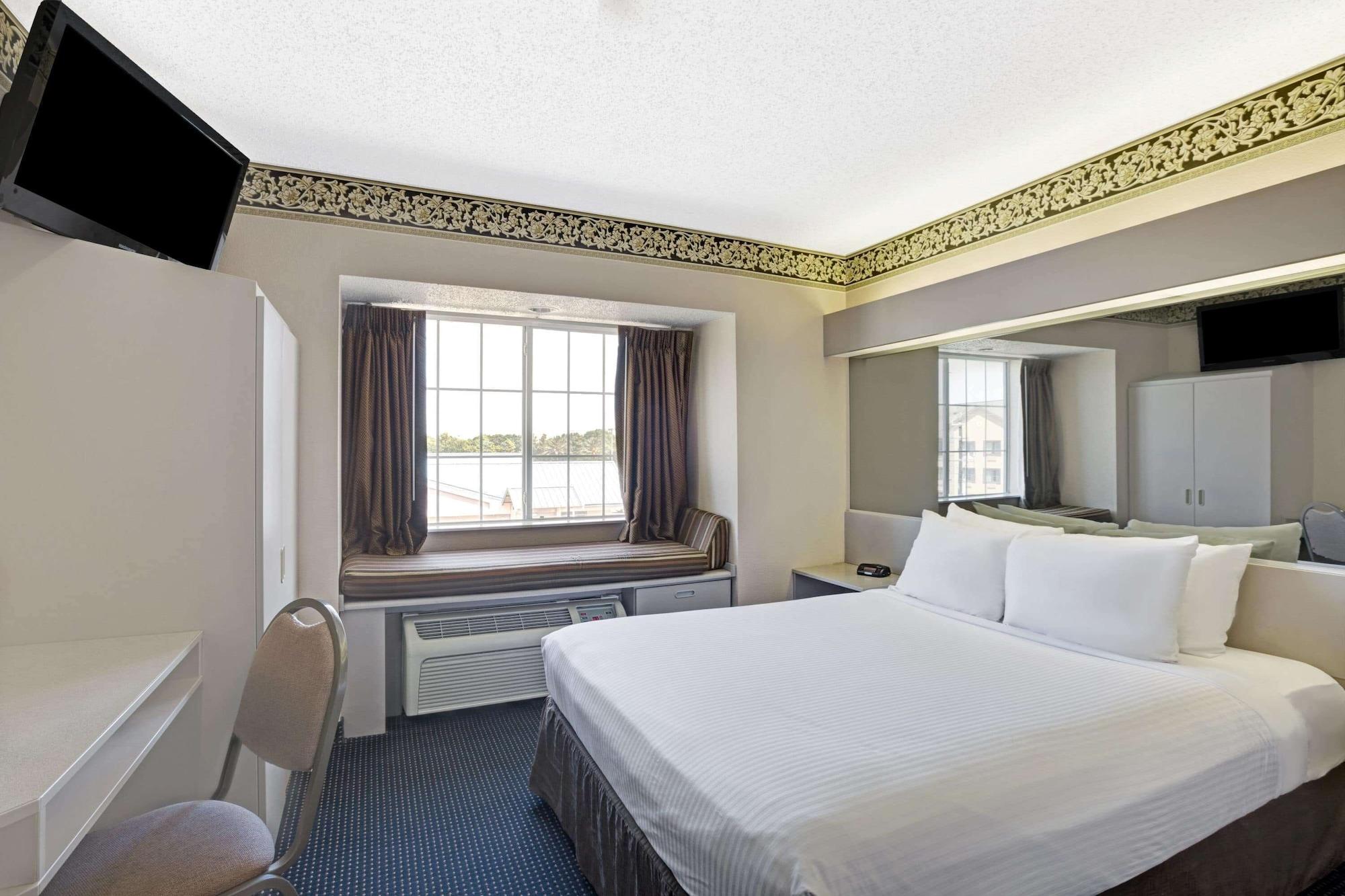 Microtel Inn & Suites By Wyndham Houston/Webster/Nasa/Clearlake Nassau Bay Exterior foto